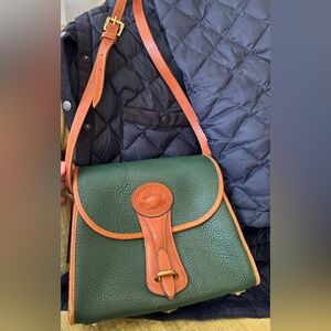 Dooney & Bourke Medium Essex